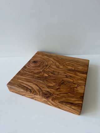 Tagliere in legno di ulivo 30x30 cm