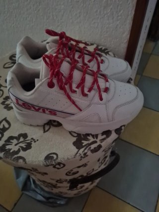 Deportivas Levi's Blancas Talla 36