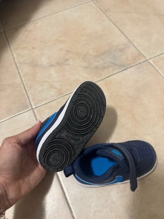 Scarpe Nike bambino blu con velcro n.22
