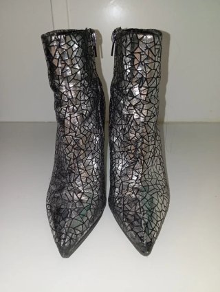 Botines tacón plateados efecto mosaico