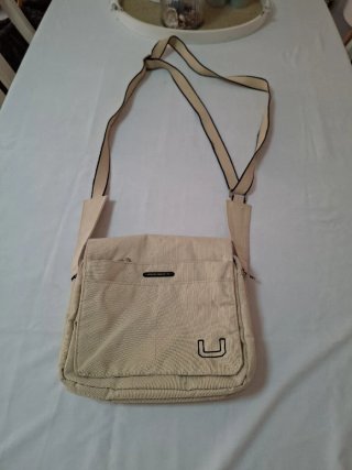 Bolso bandolera Adolfo Domínguez color crema