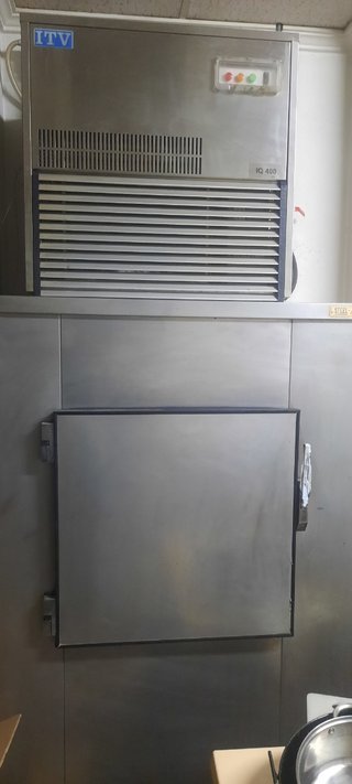 Maquina de hielo