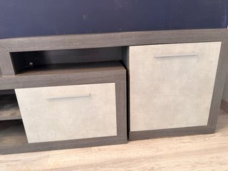 Mueble de salón modular gris y beige