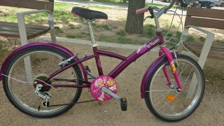 Bicicleta infantil Btwin morada