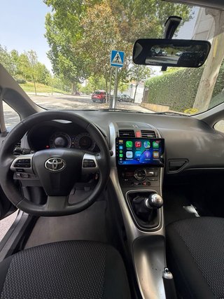 Toyota Auris 2010