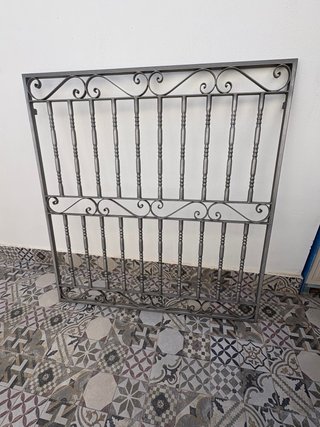 Reja de ventana metálica 1,47m x 1,40m