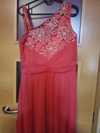 Vestido de ceremonia rojo