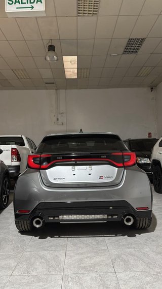 GR YARIS