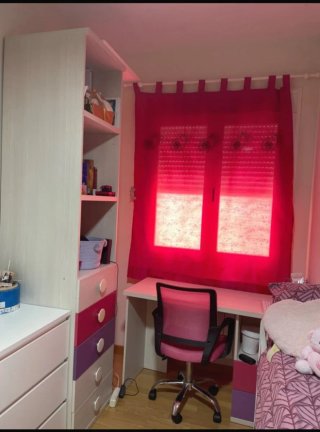 Dormitorio juvenil con escritorio