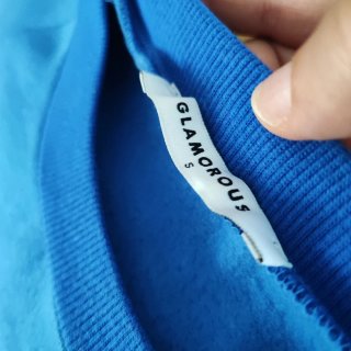 Sudadera Invierno Azul con Rayo Amarillo