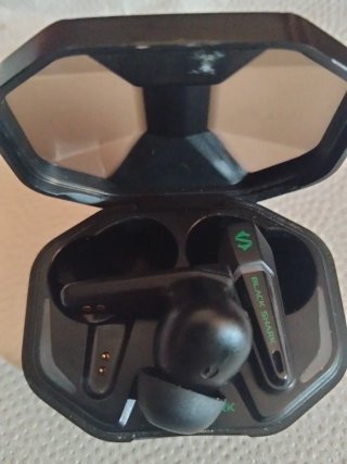 Auriculares Black Shark Negros y Verdes