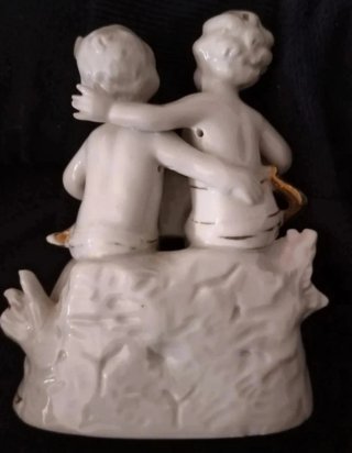 Statuetta Capodimonte Angioletti Cesto Fiori Oro