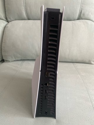 Consola PS5 Slim sin mando 1T de almacenamiento