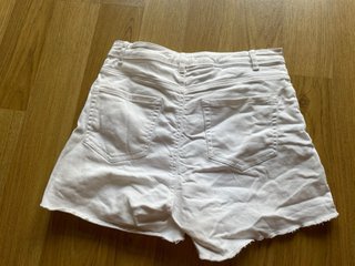 Shorts vaqueros Blancos tiro alto T.34