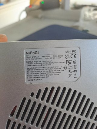 Mini PC NIPoGi GK3PLUS per riparazione o ricambi.