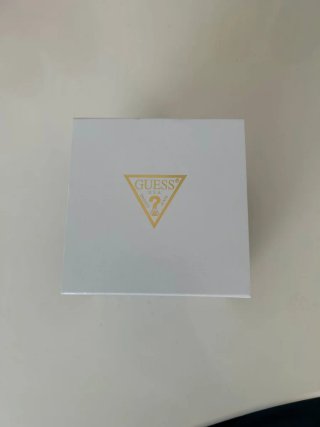 Reloj Guess Hombre Negro y Dorado