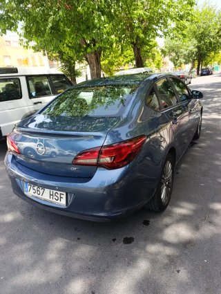 Opel Astra 2013