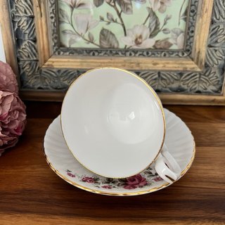 Taza y plato Royal Windsor porcelana inglesa