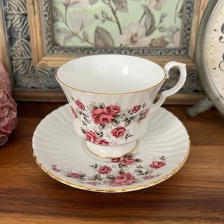 Taza y plato Royal Windsor porcelana inglesa