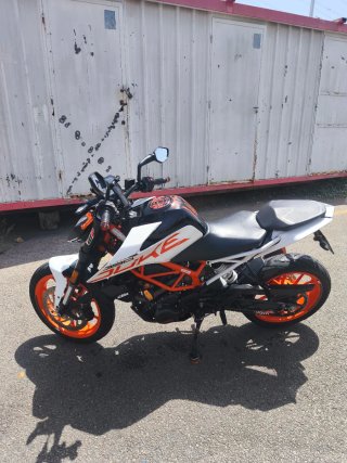 KTM Duke 390 2017 Naranja/Blanca