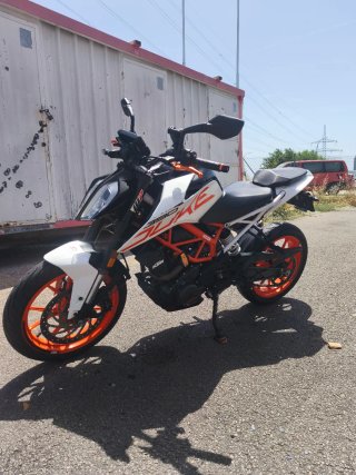 KTM Duke 390 2017 Naranja/Blanca