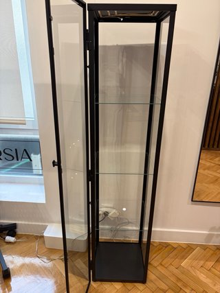 Vitrina BLALIDEN Negra Cristal IKEA