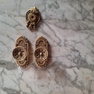 Maniglie per porta armadio in oro metallo vintage