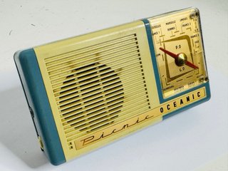 Radio Picnic Oceanic Transistor Vintage 1961