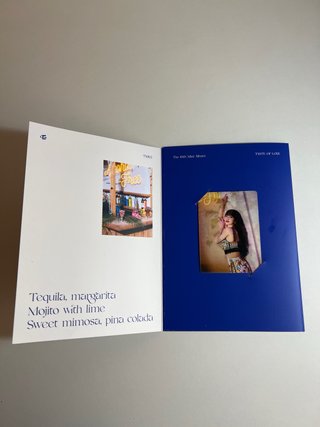 Álbum TWICE Taste of Love 10th mini album.