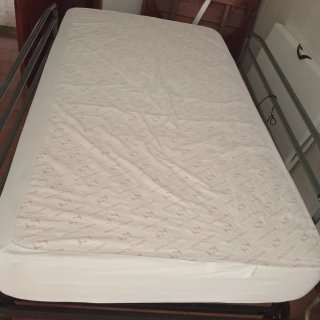 Cama Articulada Nueva con su mando.