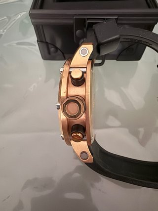 Reloj TW Steel Dorado y Negro