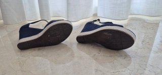 Cuñas de esparto y ante italianas azul oscuro