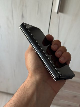 Samsung Galaxy Z Fold 2