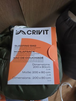 3 Sacos de Dormir 1180 gr  Crivit con Esterillas