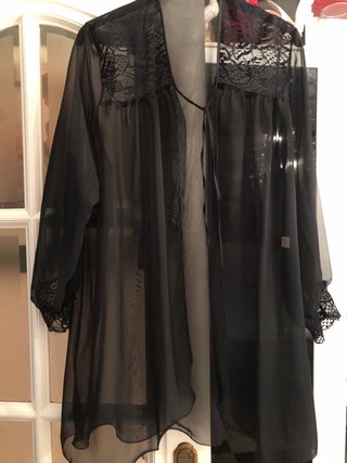 Camisola tul con encaje negro