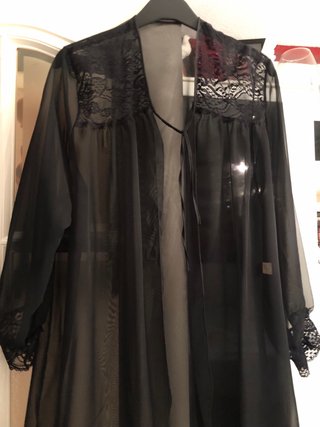 Camisola tul con encaje negro