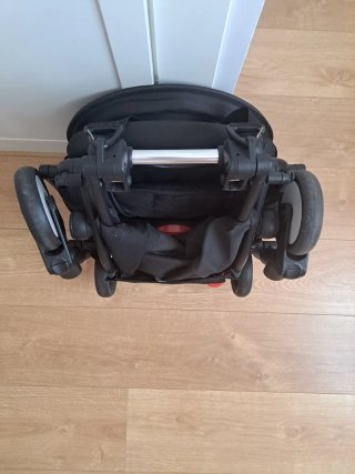 Silla de paseo YoYa (copia YoYo) Negra