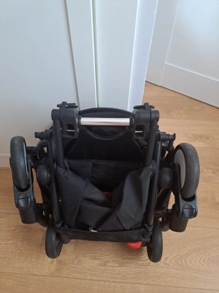 Silla de paseo YoYa (copia YoYo) Negra