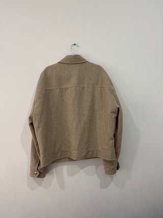Chaqueta Zara efecto lino beige