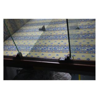 Vitrina Neoclásica Cerezo Siglo XX