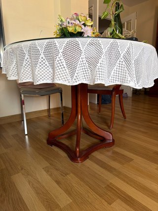 Mesa de comedor redonda