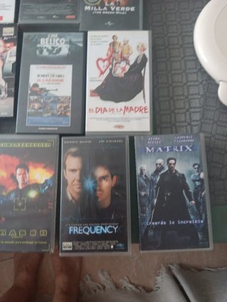 Lote 18 VHS Películas Varias. 15€todas