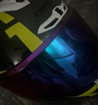 Casco de moto HEBO negro y amarillo