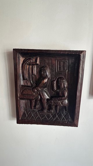 Figuras de madera decorativas