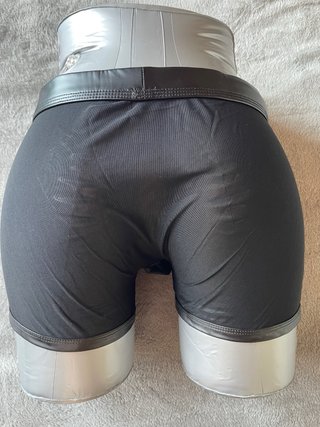 Conjunto arnés y boxer cuero y malla para hombre