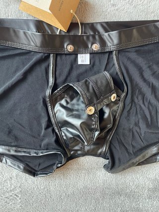 Conjunto arnés y boxer cuero y malla para hombre