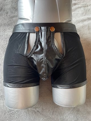 Conjunto arnés y boxer cuero y malla para hombre