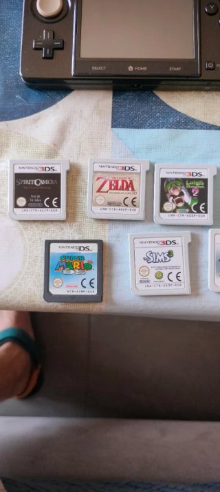 Nintendo 3DS Nera + 10 Giochi