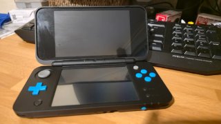 New 2DS XL Negro y Azul