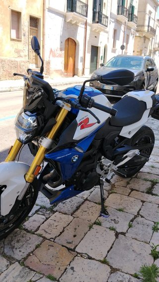 BMW Naked Moto Blu/Bianca